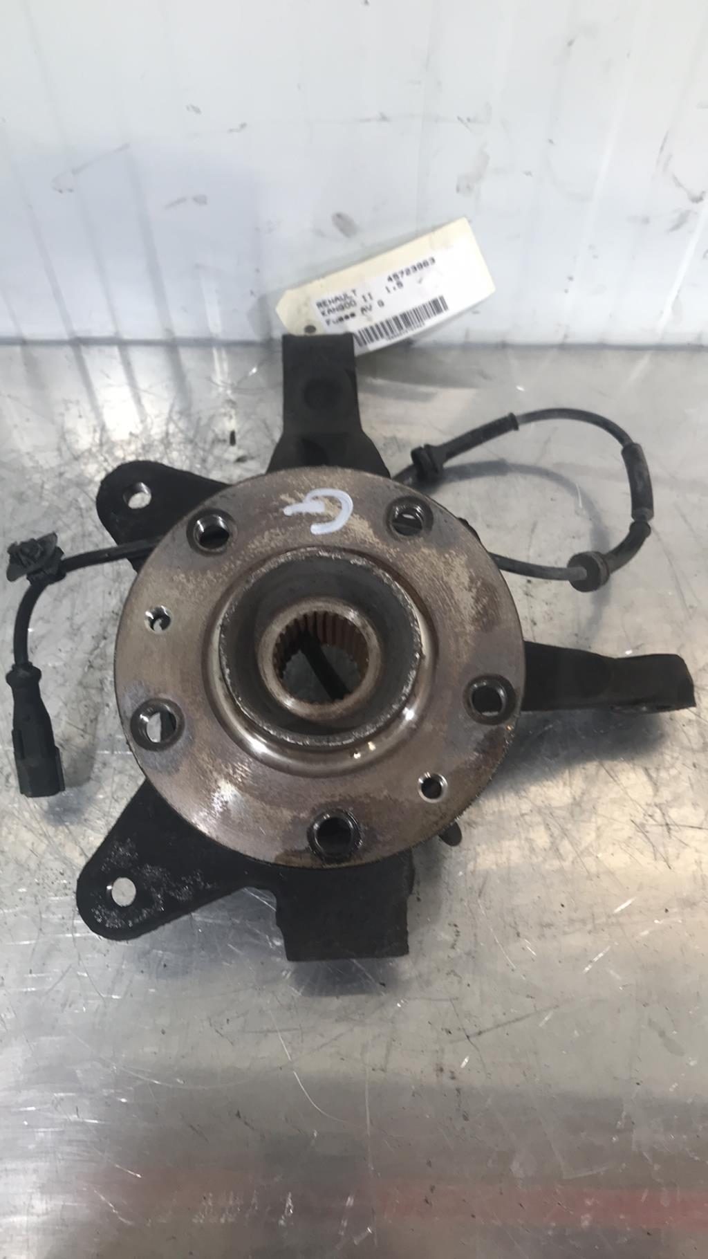 Fusee avant gauche RENAULT KANGOO 2 PHASE 1 Diesel - 1