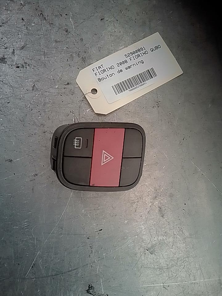 Interruttore luci emergenza FIAT QUBO Diésel - 1
