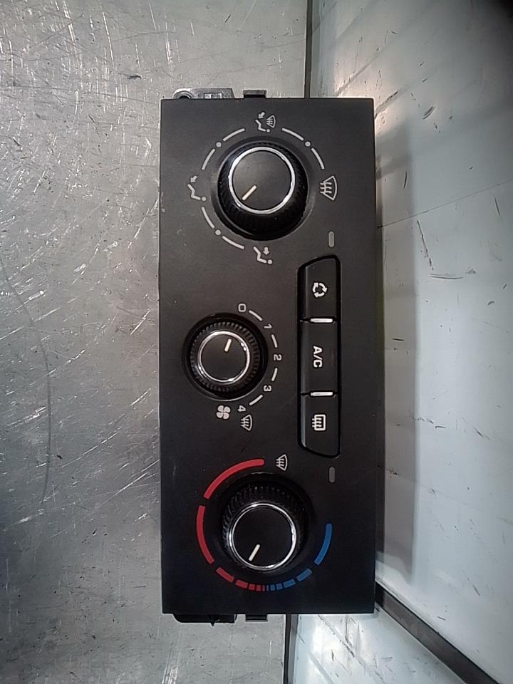 Commande chauffage PEUGEOT 207 PHASE 2 Diesel - 1