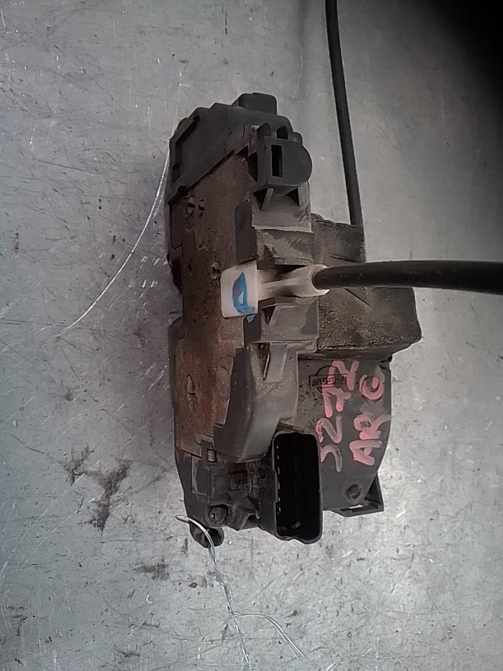 Chiusura centralizzata posteriore sinistra RENAULT CLIO 3 PHASE 1 Diésel - 1