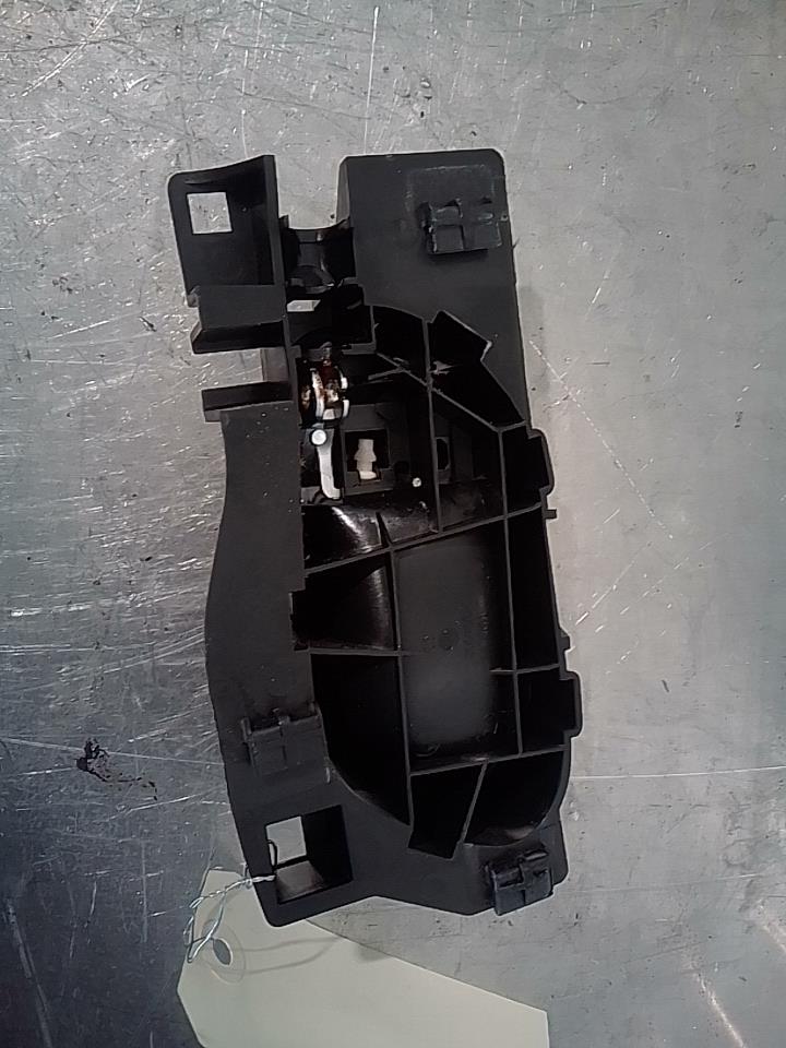 Maniglia interna anteriore destra PEUGEOT 5008 1 PHASE 1 Diésel - 1