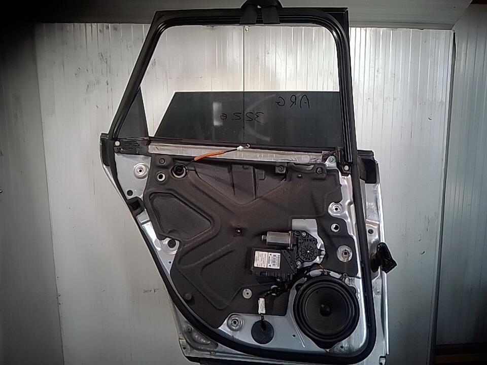 Porte arriere gauche AUDI A4 2 AVANT PHASE 1 BREAK Diesel - 1