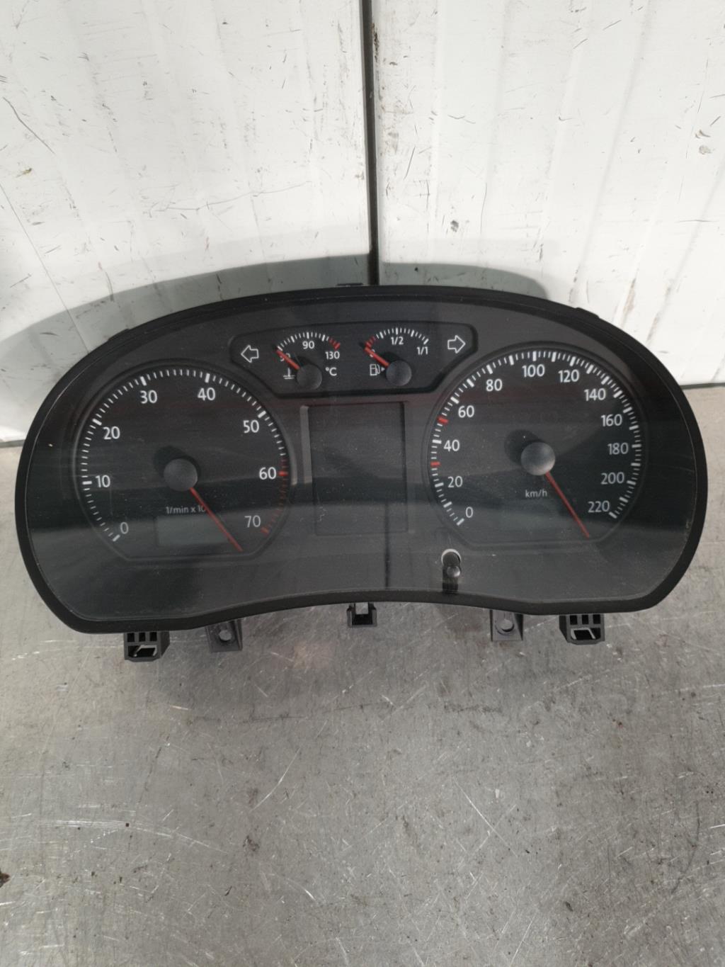 Compteur VOLKSWAGEN POLO 4 PHASE 2 Essence - 1