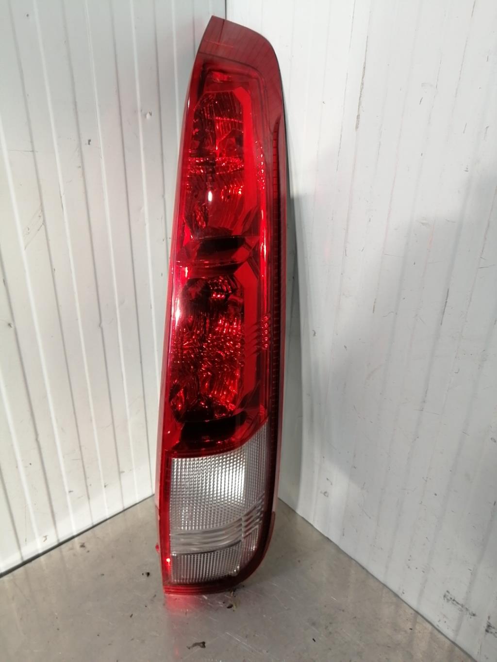 Fanale posteriore principale destro (luci) NISSAN X-TRAIL 1 PHASE 1 Gasolina - 1
