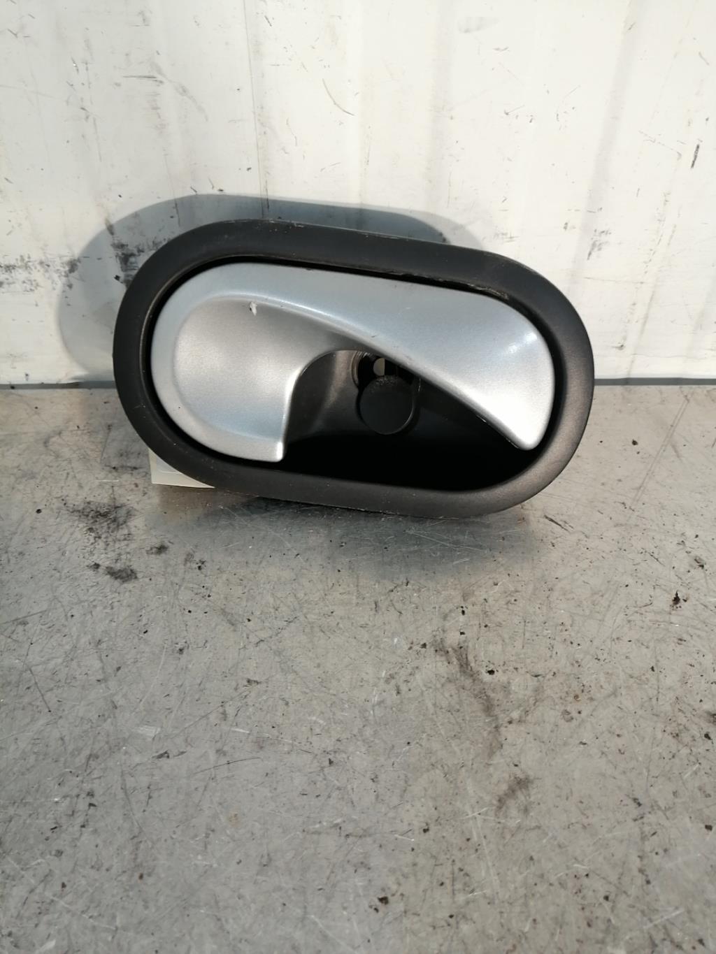 Maniglia interna posteriore destra RENAULT MEGANE 2 PHASE 2 Diésel - 1