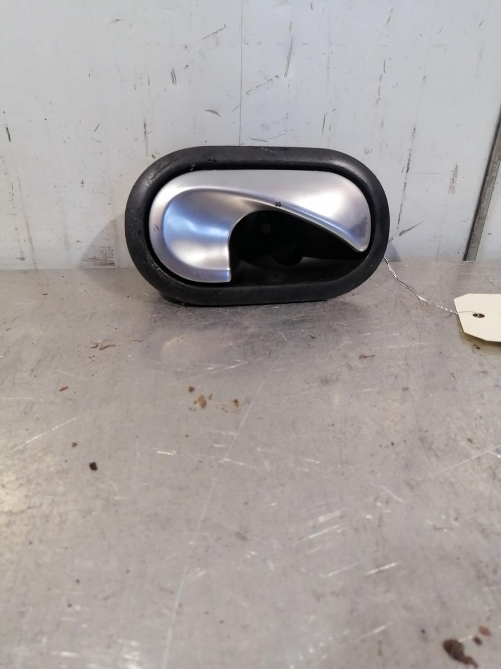 Maniglia interna posteriore destra PEUGEOT 307 PHASE 1 Diésel - 1