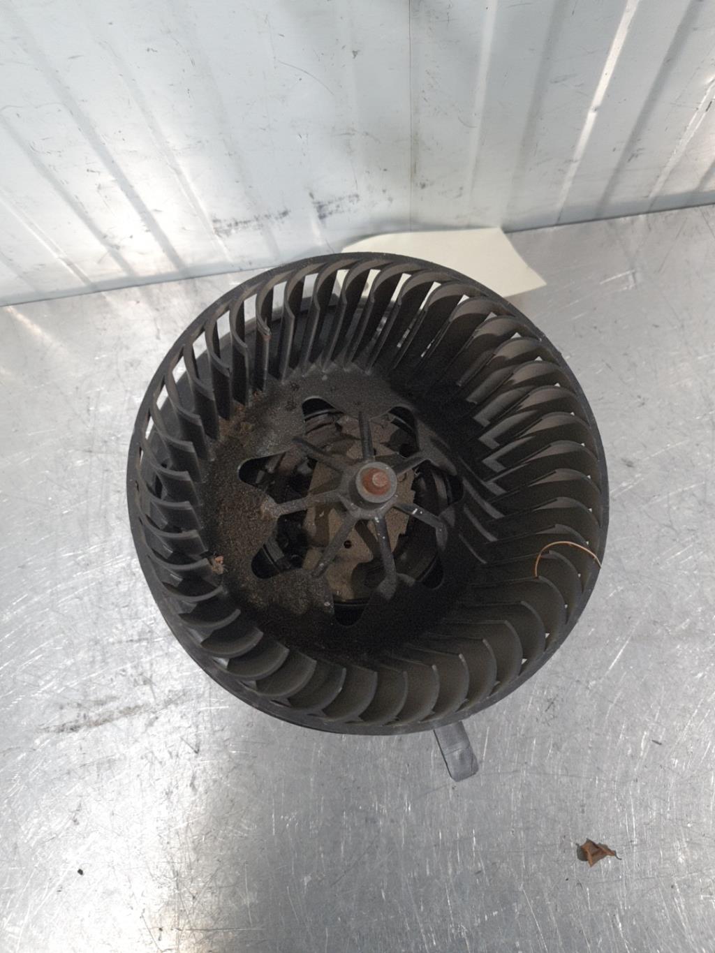 Pulseur d'air VOLKSWAGEN GOLF 6 Diesel - 1