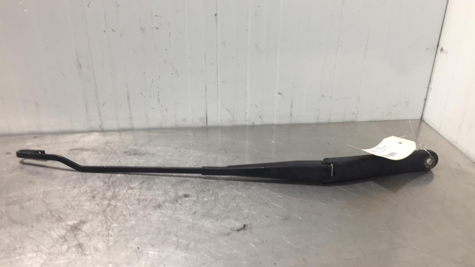 Braccio tergicristallo anteriore destro FIAT STILO BREAK Diésel - 1
