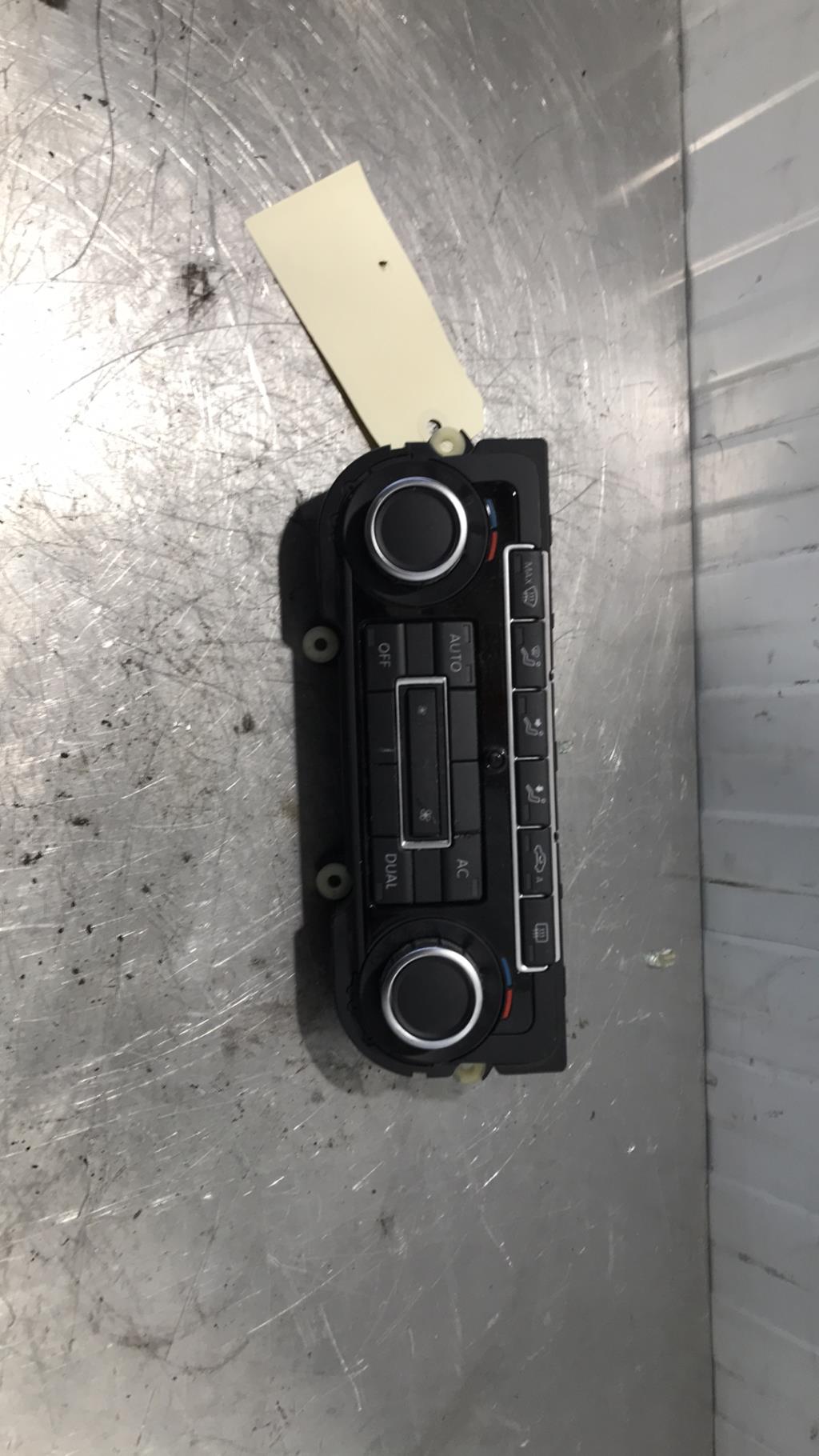 Commande chauffage VOLKSWAGEN GOLF 6 Diesel - 1