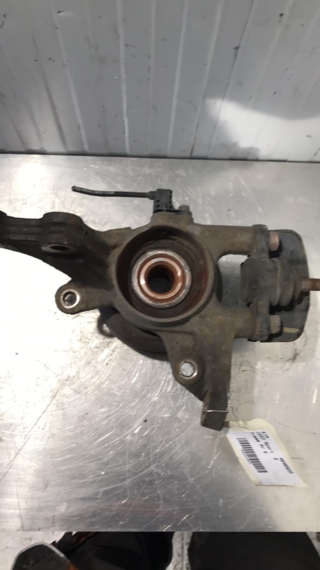 Fusee avant gauche KIA PRO-CEED 1 PHASE 1 Diesel - 1