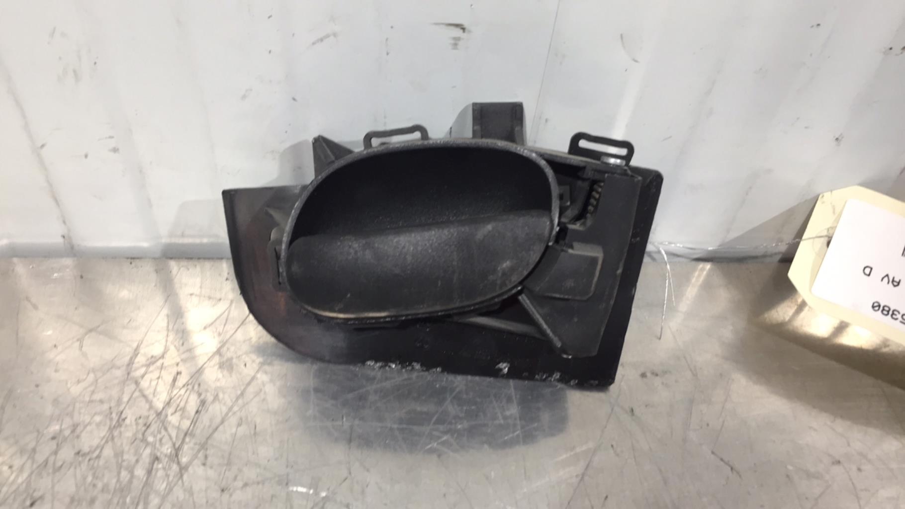 Maniglia interna posteriore destra PEUGEOT 206+ Diésel - 1
