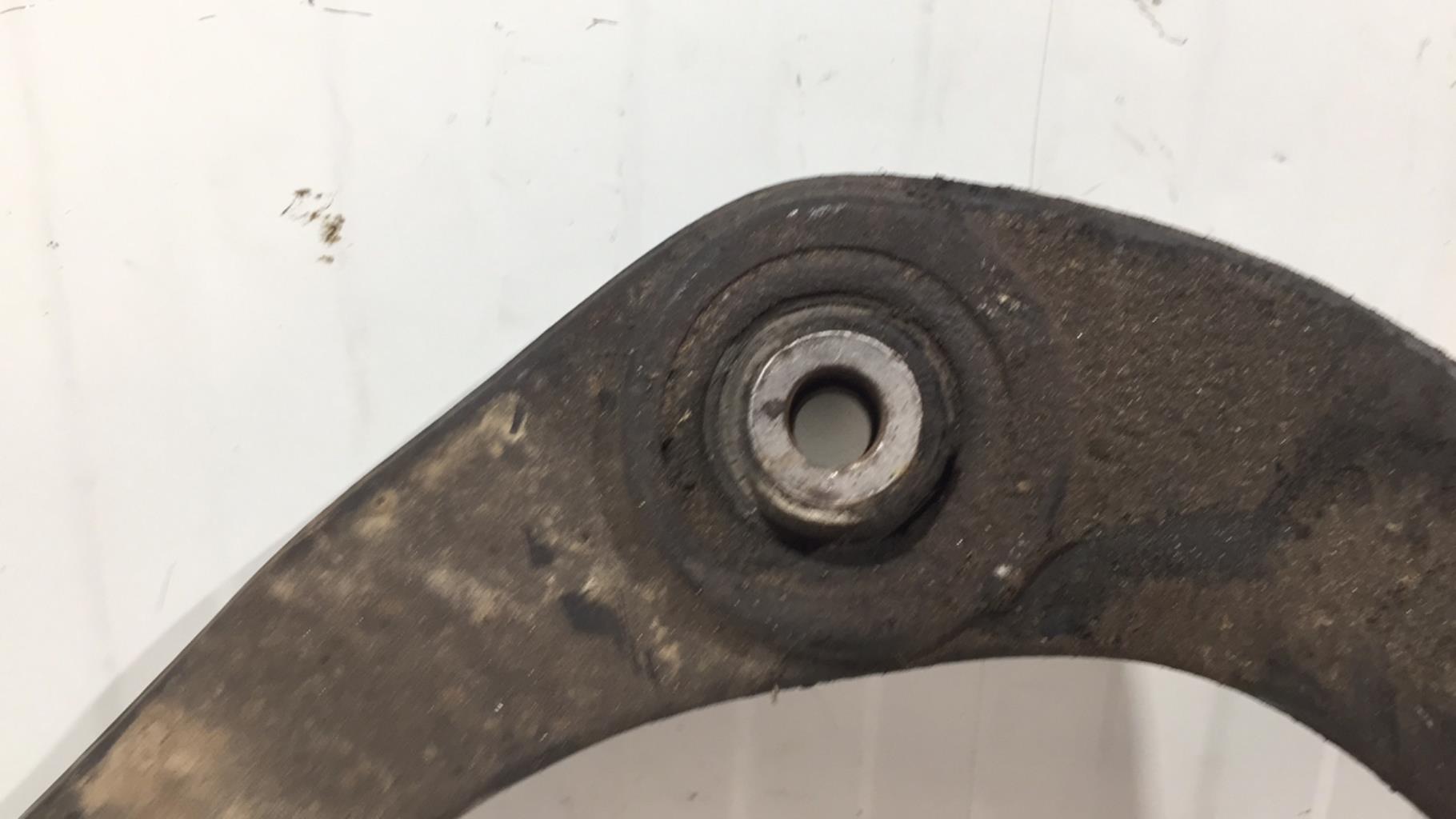 Triangle avant droit PEUGEOT 206+ Diesel - 1