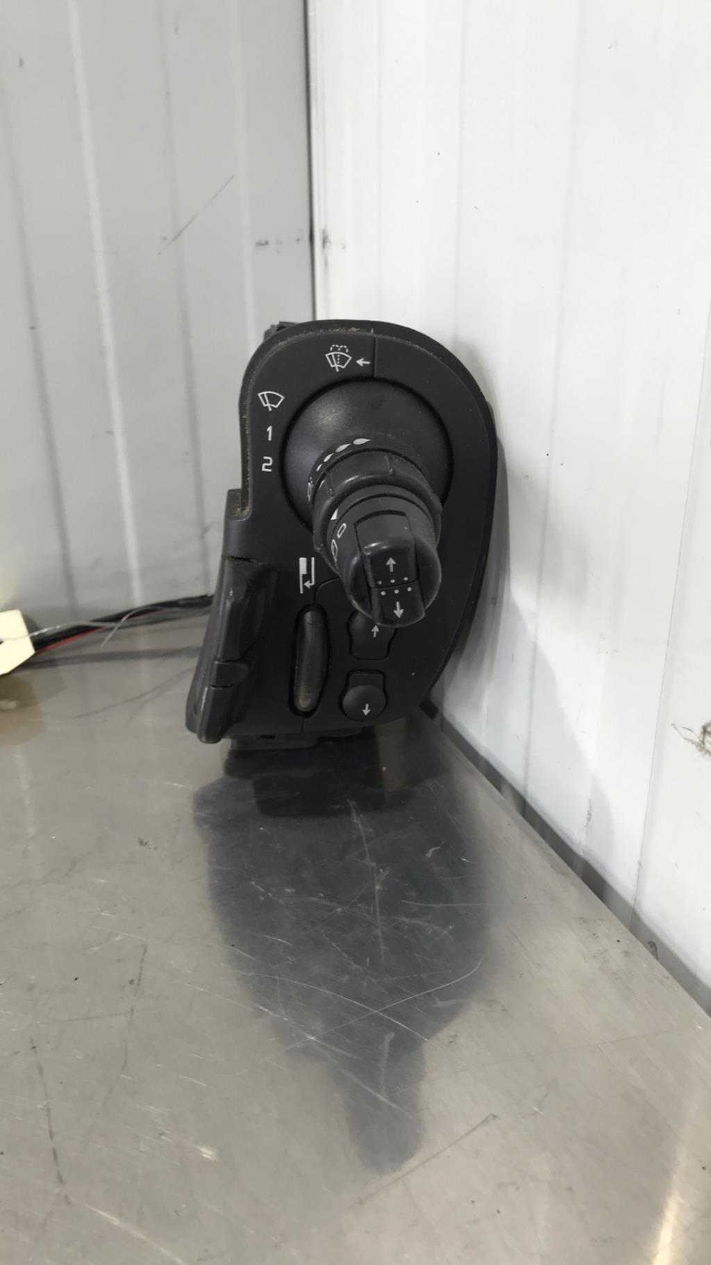 Commodo d'essuie glaces RENAULT SCENIC 2 PHASE 2 Diesel - 1