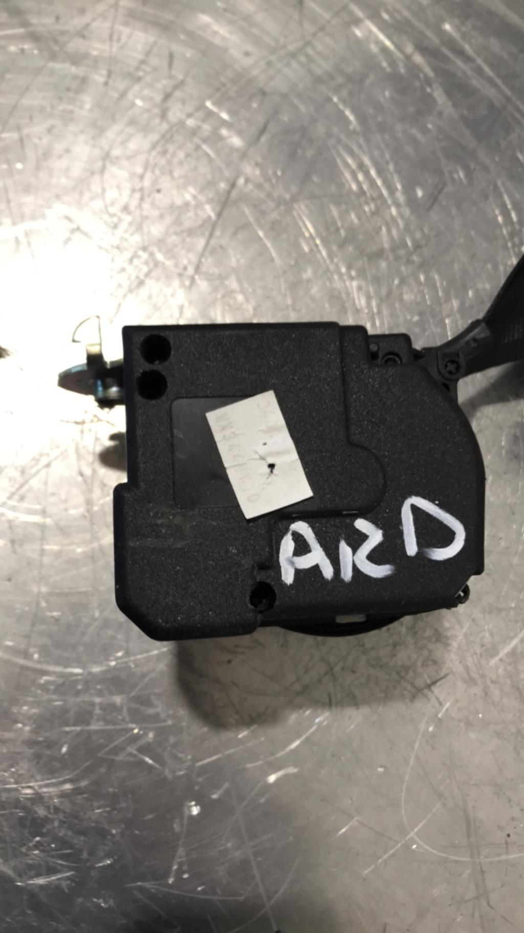 Cintura di sicurezza posteriore destra RENAULT TWINGO 2 PHASE 2 Diésel - 1