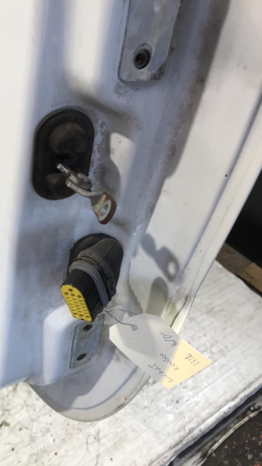 Porte avant gauche RENAULT KANGOO 1 PHASE 1 Essence - 1