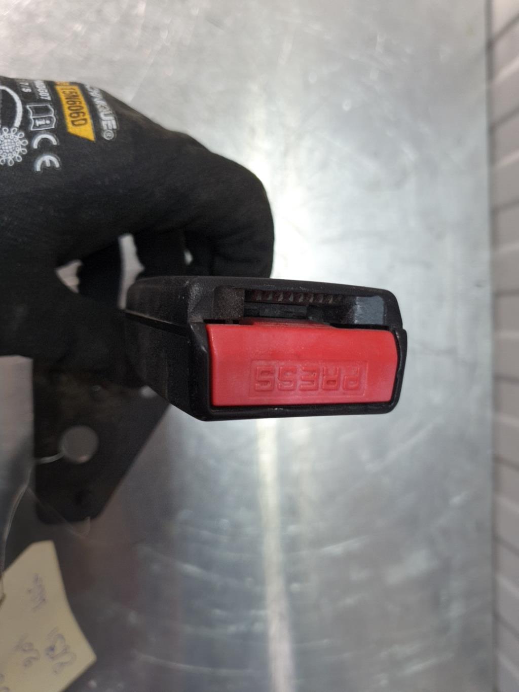 Aggancio cintura sicurezza posteriore sinistro PEUGEOT 207 PHASE 1 Diésel - 1