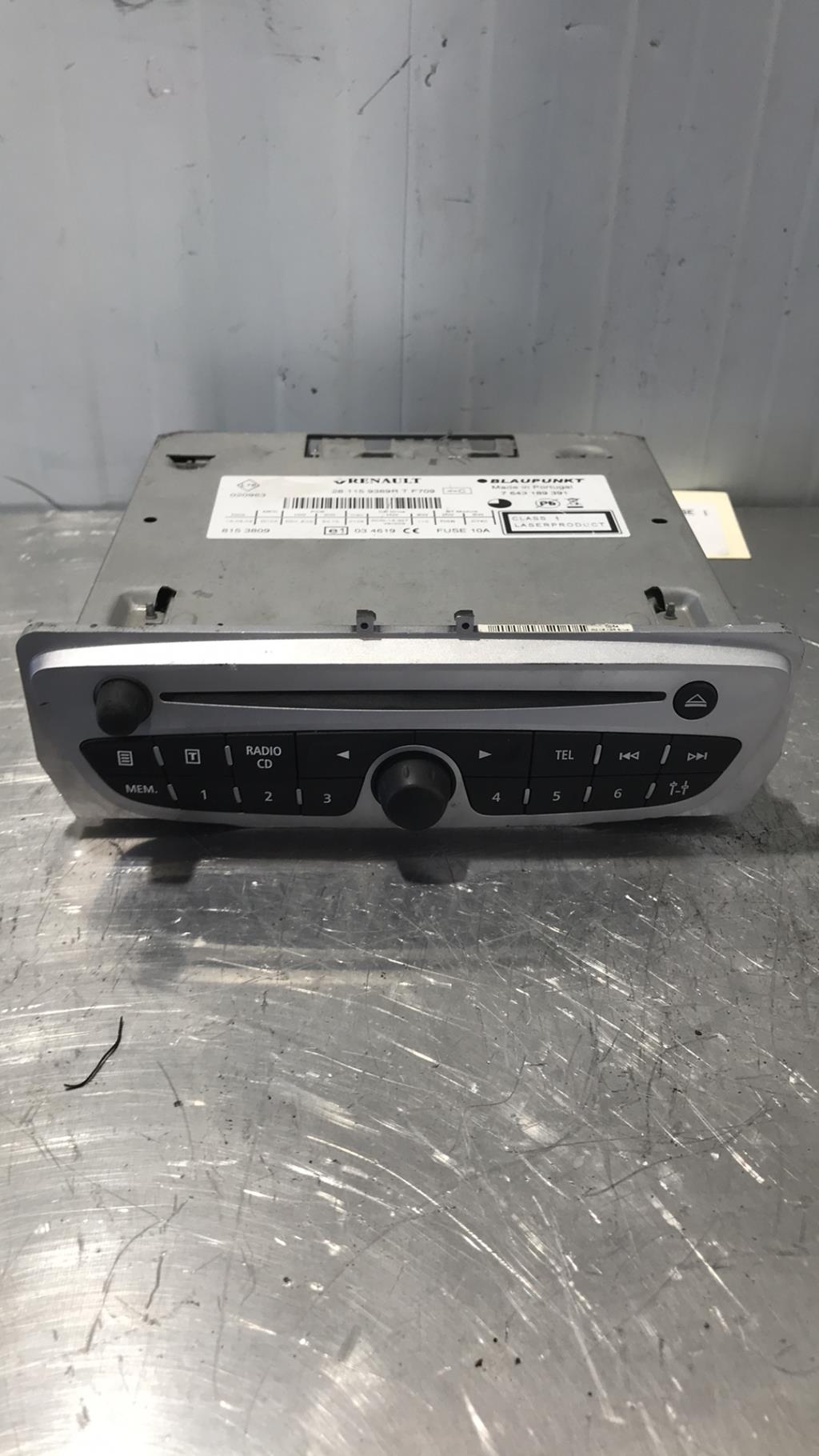 Autoradio originale RENAULT MEGANE 3 PHASE 1 BREAK Diésel - 1