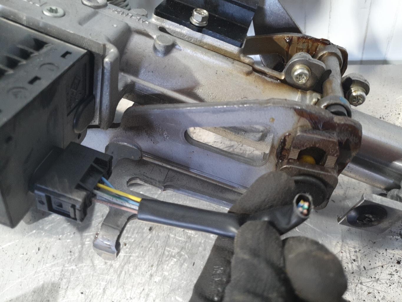 Colonne de direction RENAULT MEGANE 3 PHASE 1 BREAK Diesel - 1