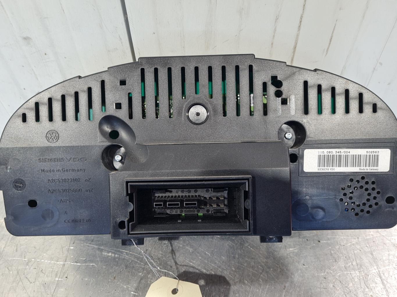 Compteur VOLKSWAGEN GOLF 5 Diesel - 1