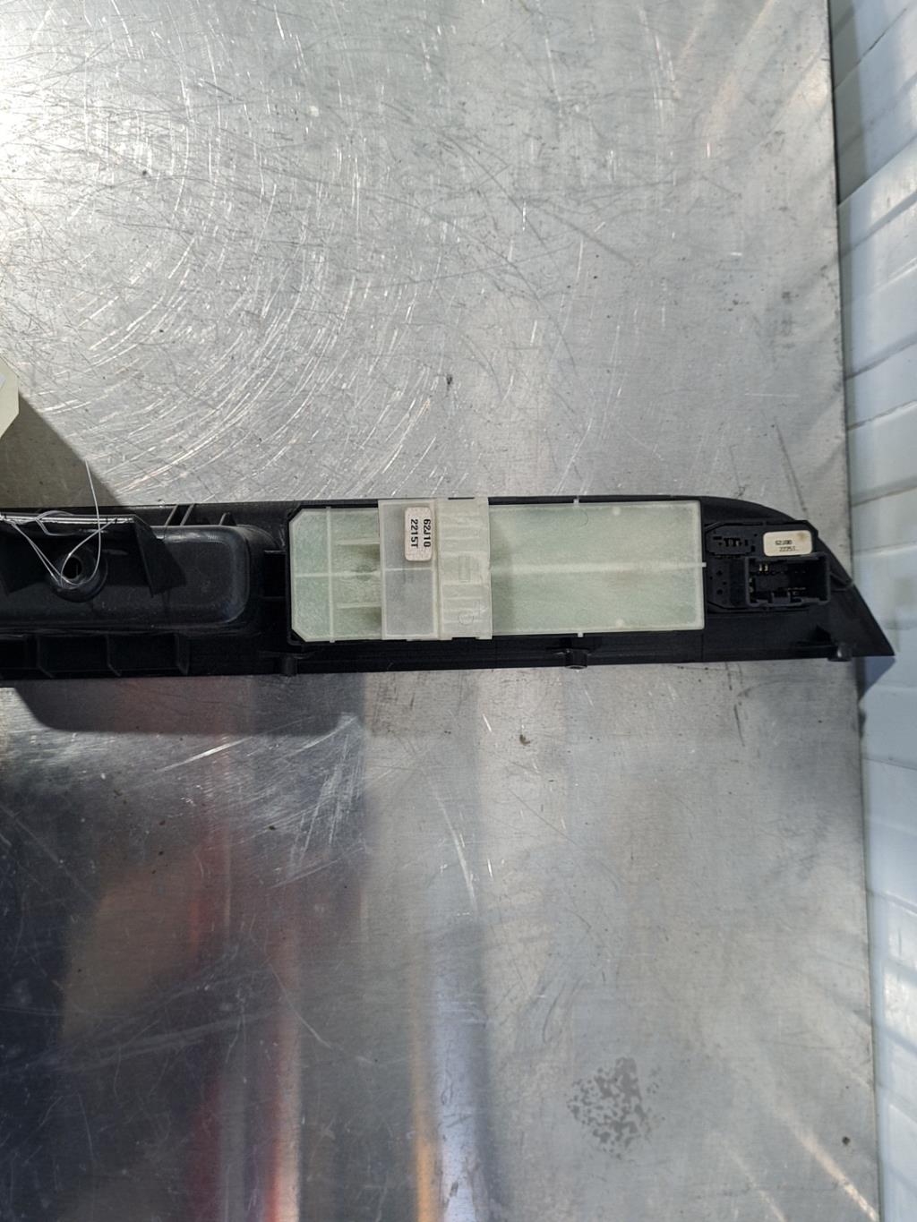 Interruttore alzacristalli SUZUKI SWIFT 3 Gasolina - 1