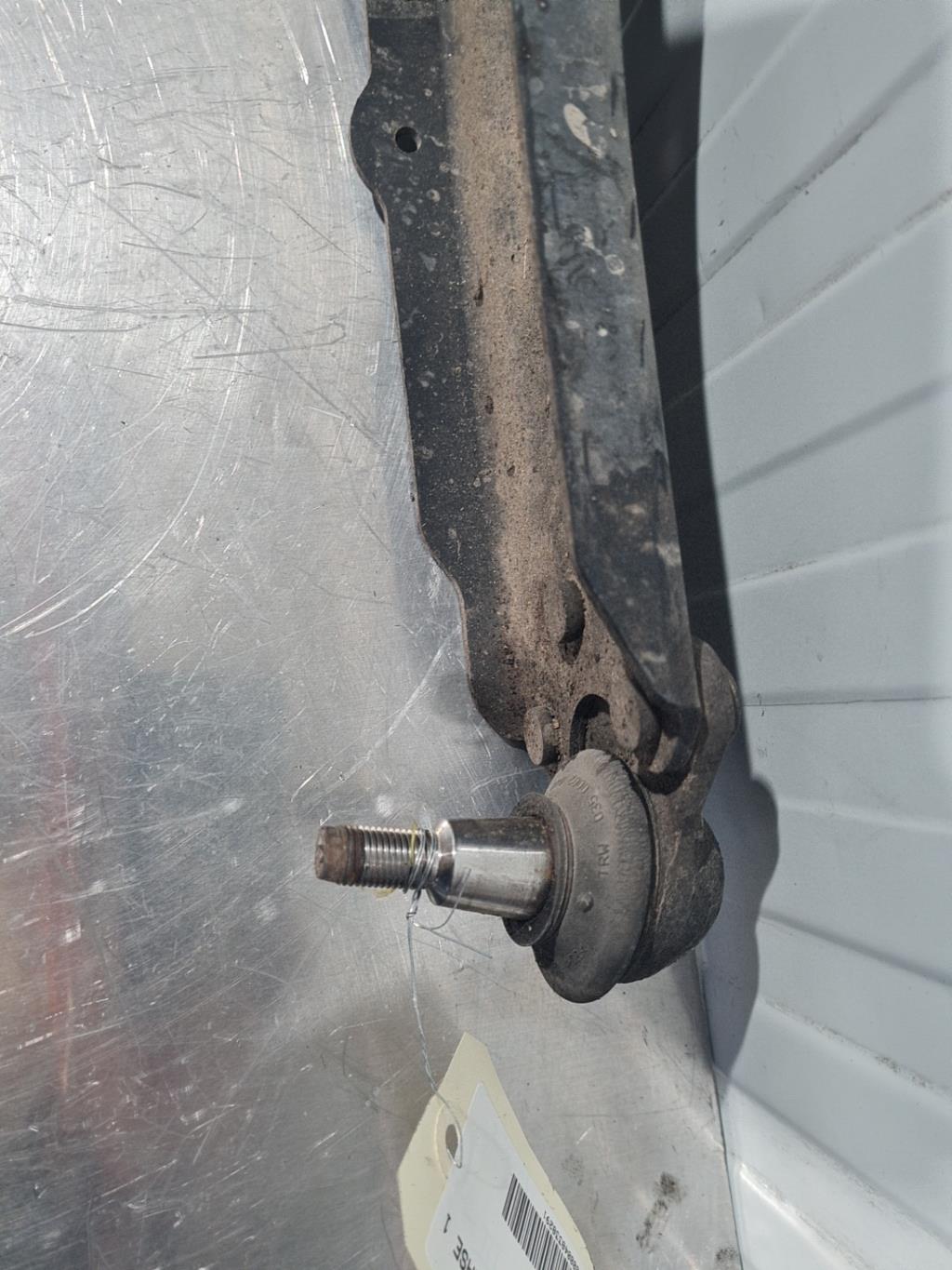 Triangle avant gauche RENAULT MEGANE 3 PHASE 1 BREAK Diesel - 1