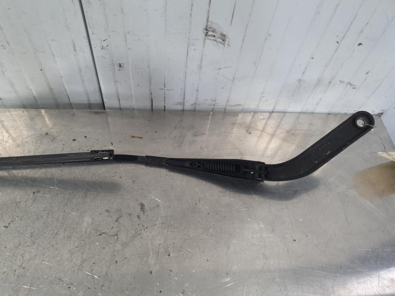 Braccio tergicristallo anteriore destro BMW SERIE 1 E81 Diésel - 1