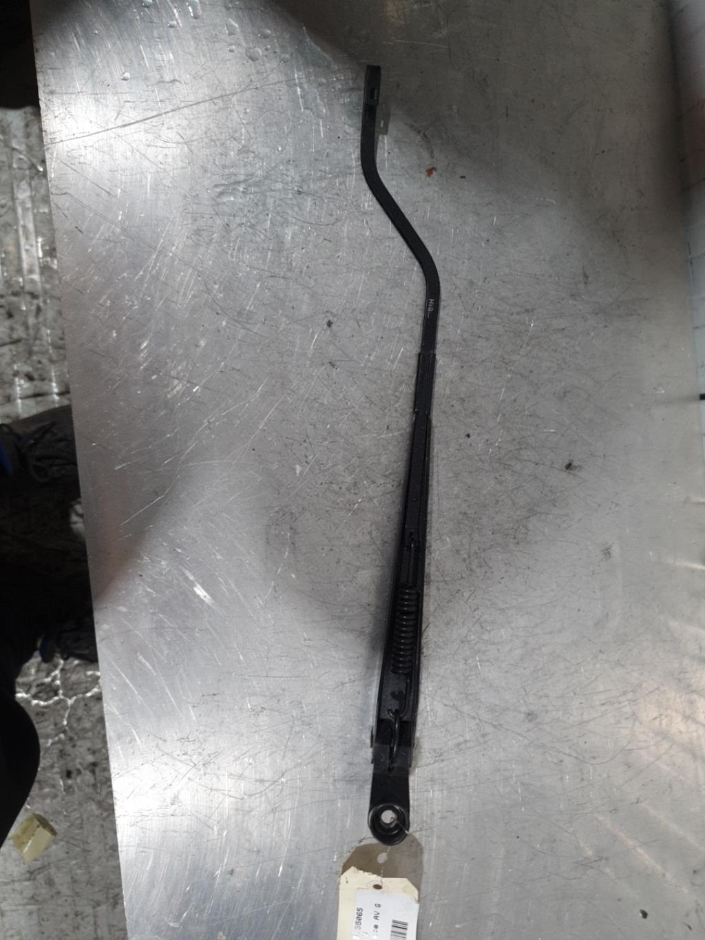 Braccio tergicristallo anteriore sinistro SUZUKI SWIFT 3 Gasolina - 1