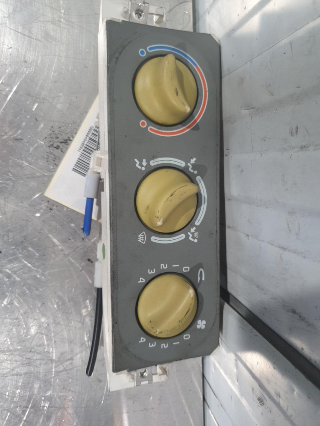 Commande chauffage RENAULT TWINGO 1 PHASE 2 Essence - 1