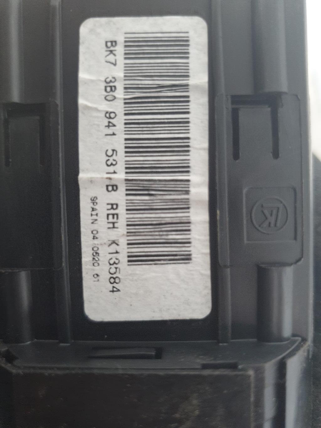 Commande de phare SKODA FABIA 2 PHASE 1 BREAK Diesel - 1