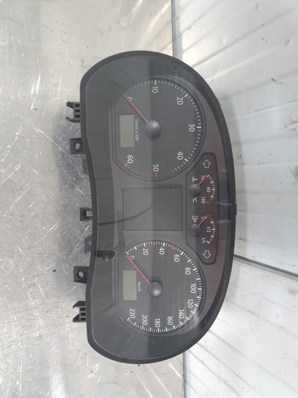 Compteur VOLKSWAGEN POLO 4 PHASE 2 Diesel - 1