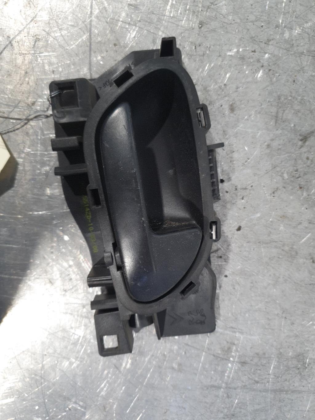 Maniglia interna anteriore destra RENAULT CLIO 3 PHASE 1 Diésel - 1