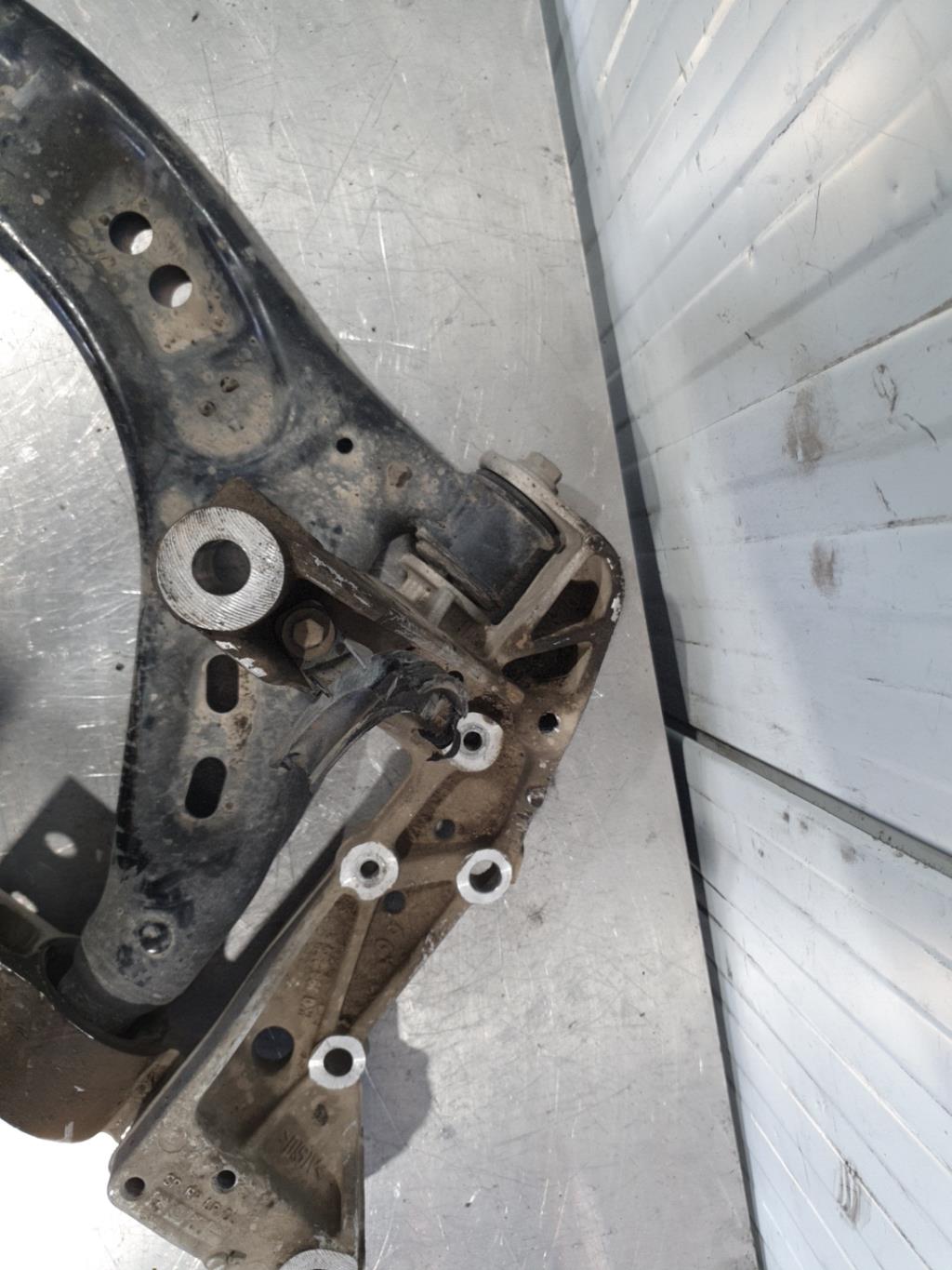 Triangolo anteriore sinistro VOLKSWAGEN GOLF 6 Diésel - 1