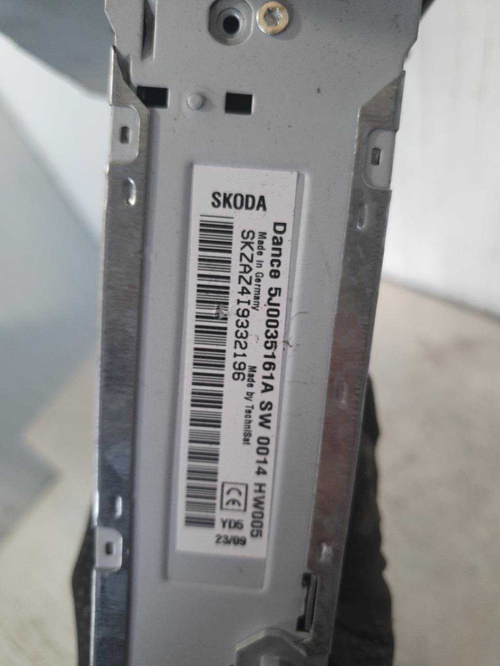 Autoradio originale SKODA FABIA 2 PHASE 1 BREAK Diésel - 1