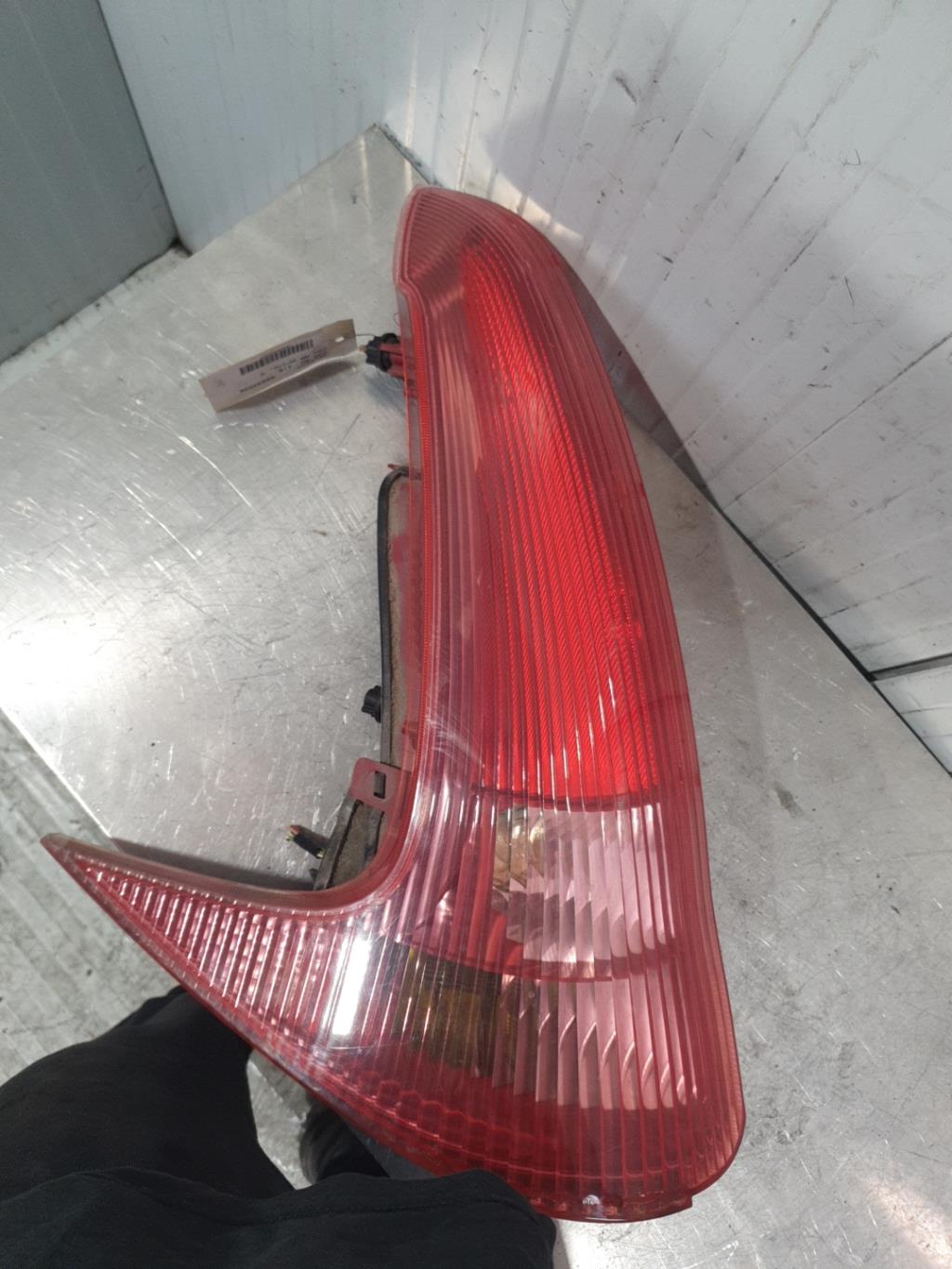 Fanale posteriore principale sinistro (luci) PEUGEOT 206 PHASE 2 BREAK Gasolina - 1