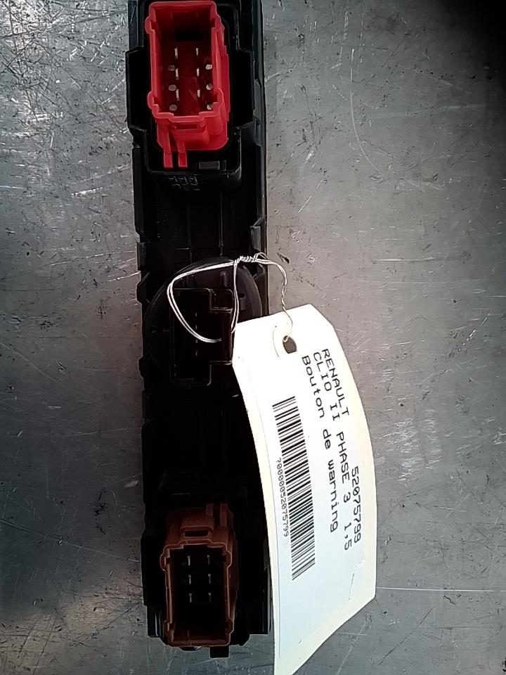 Bouton de warning RENAULT CLIO 2 PHASE 2 Diesel - 1