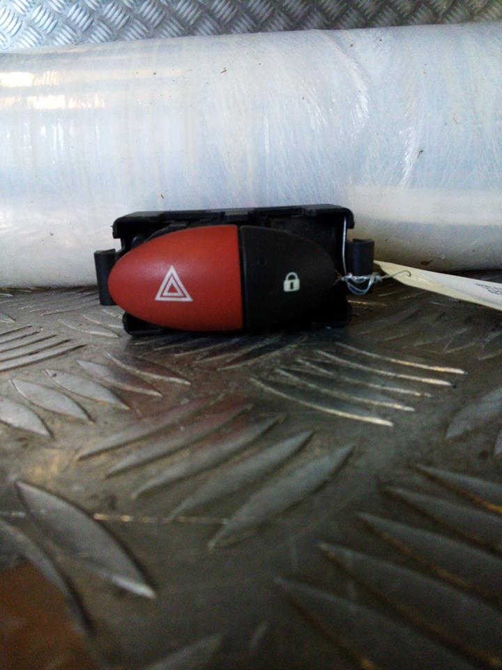 Bouton de warning RENAULT TWINGO 2 PHASE 1 Diesel - 1