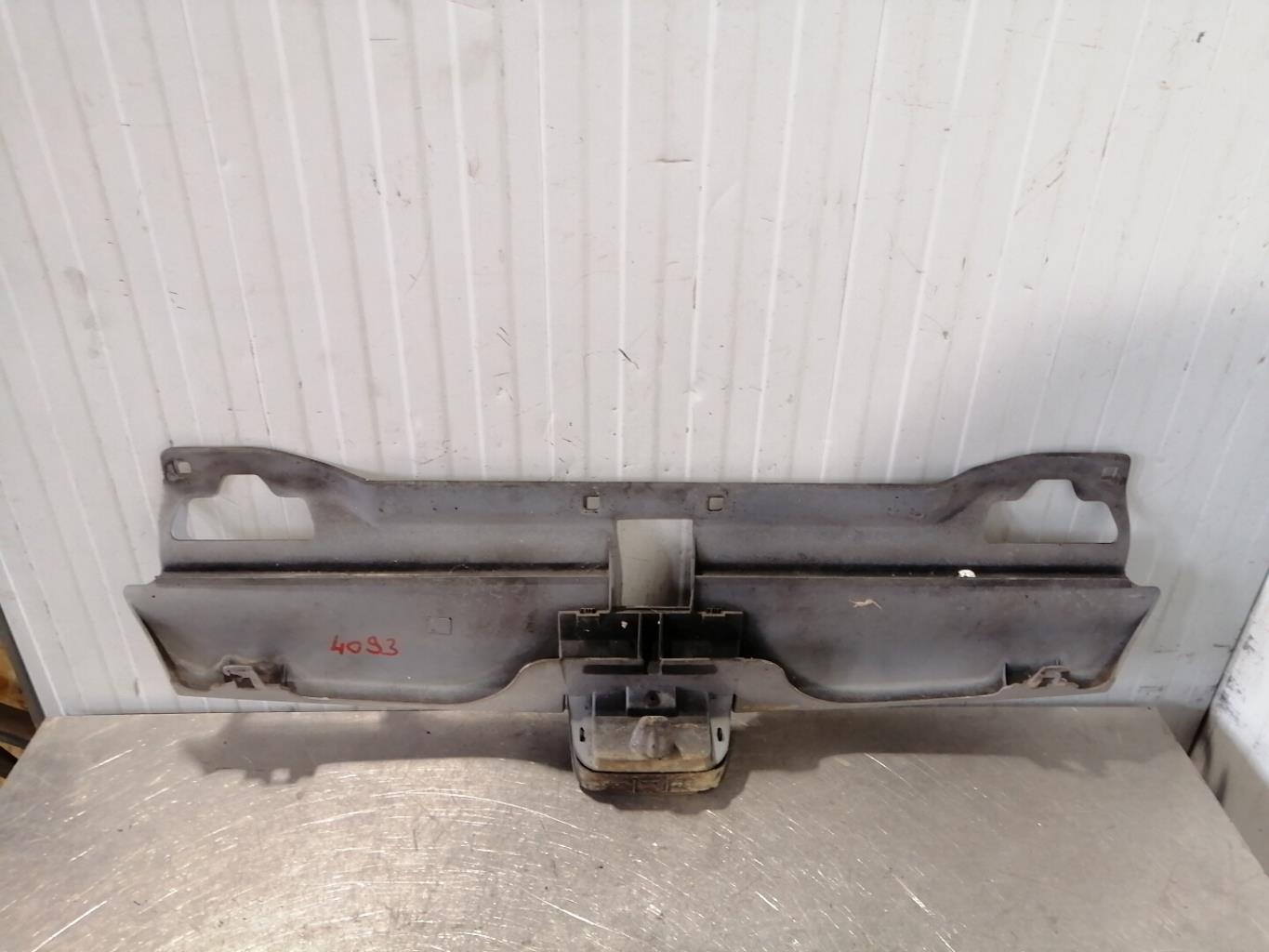 Calandre PEUGEOT 406 PHASE 1 Diesel - 1