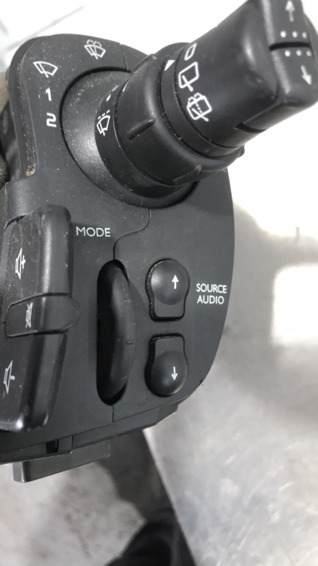 Commodo d'essuie glaces RENAULT MODUS PHASE 1 Diesel - 1