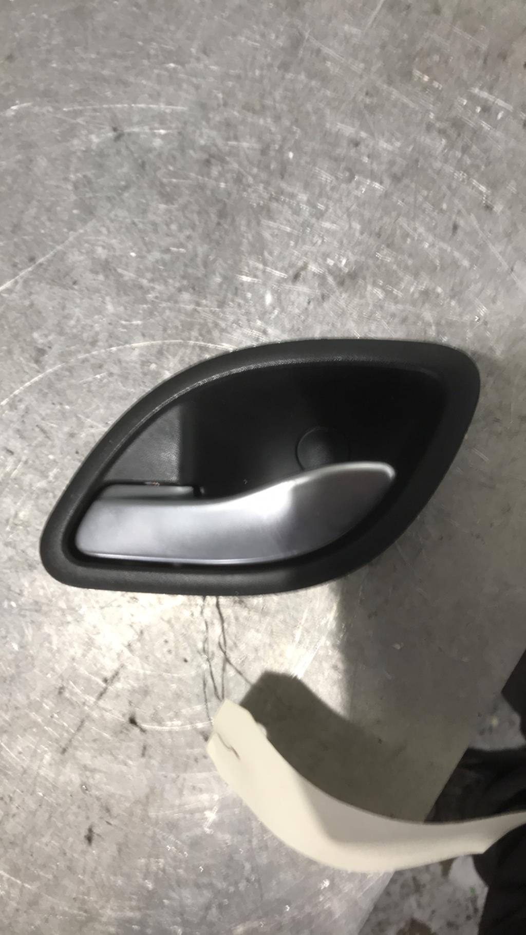 Maniglia interna anteriore sinistra RENAULT ESPACE 4 PHASE 2 Diésel - 1