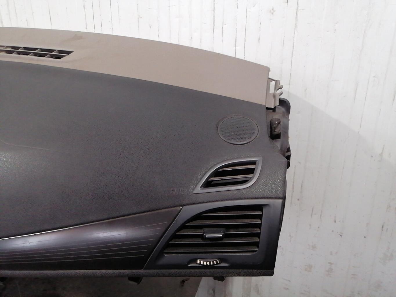 Tableau de bord RENAULT MEGANE 3 PHASE 1 Diesel - 1