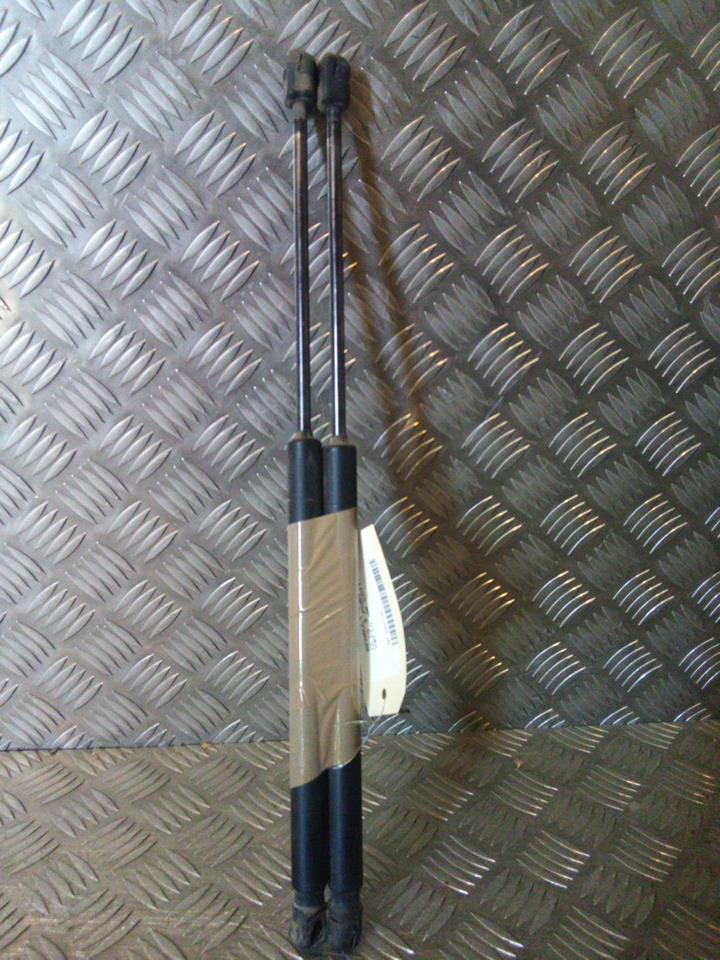 Verin de coffre RENAULT CLIO 3 PHASE 1 BREAK Diesel - 1