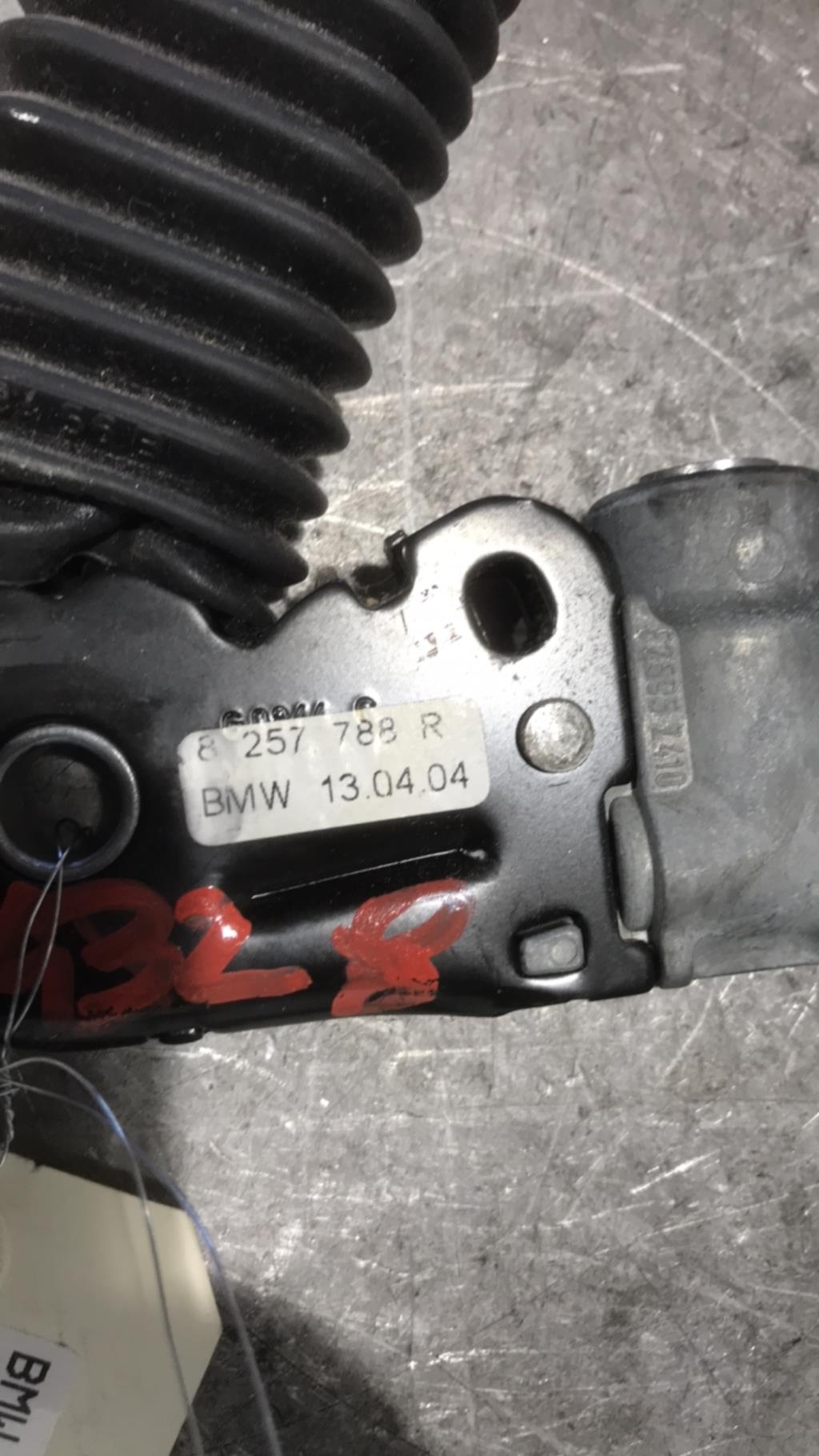 Aggancio cintura sicurezza anteriore destro BMW SERIE 3 E46 TOURING PHASE 1 BREAK Diésel - 1