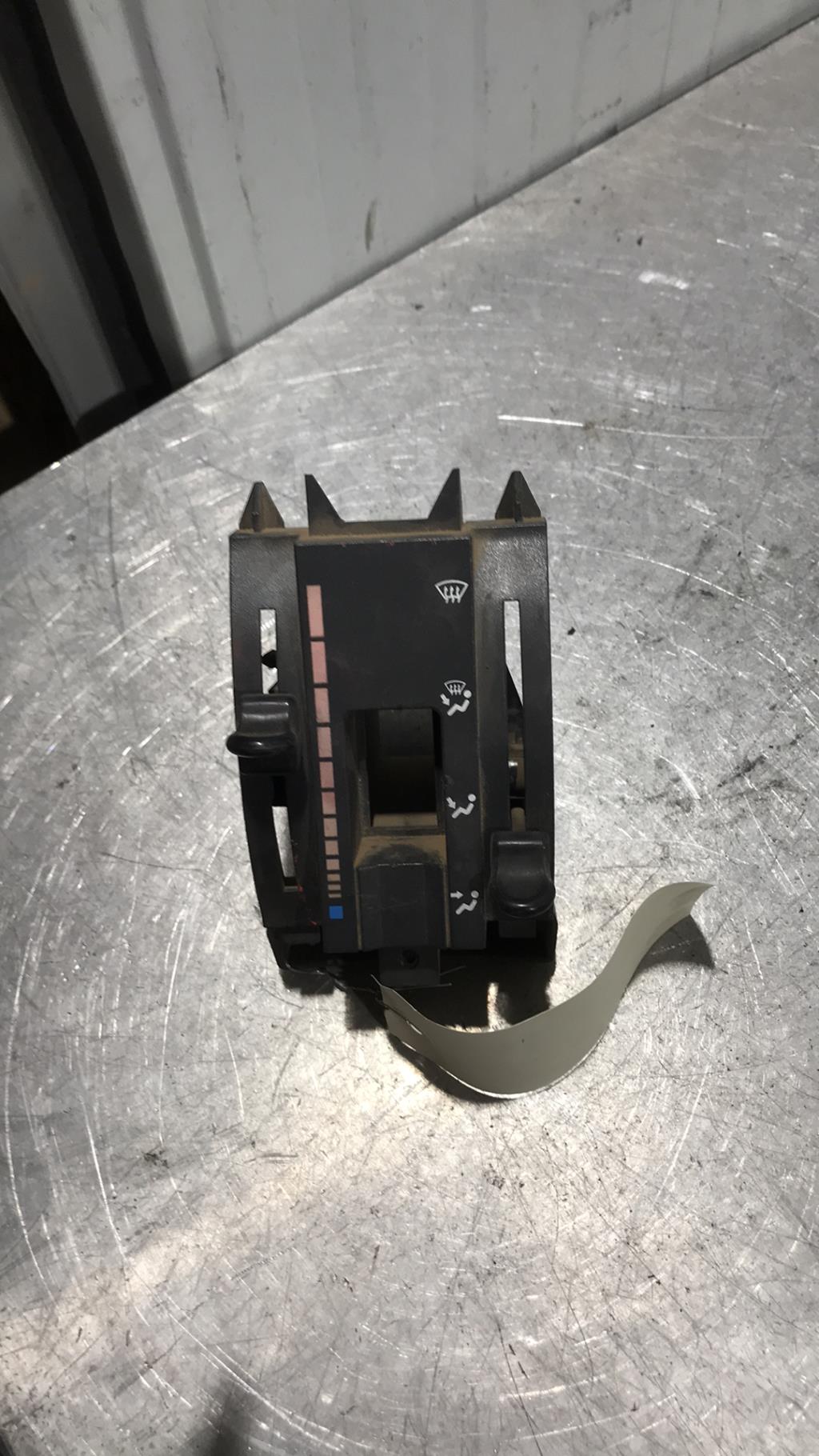 Commande chauffage RENAULT EXPRESS PHASE 2 Diesel - 1