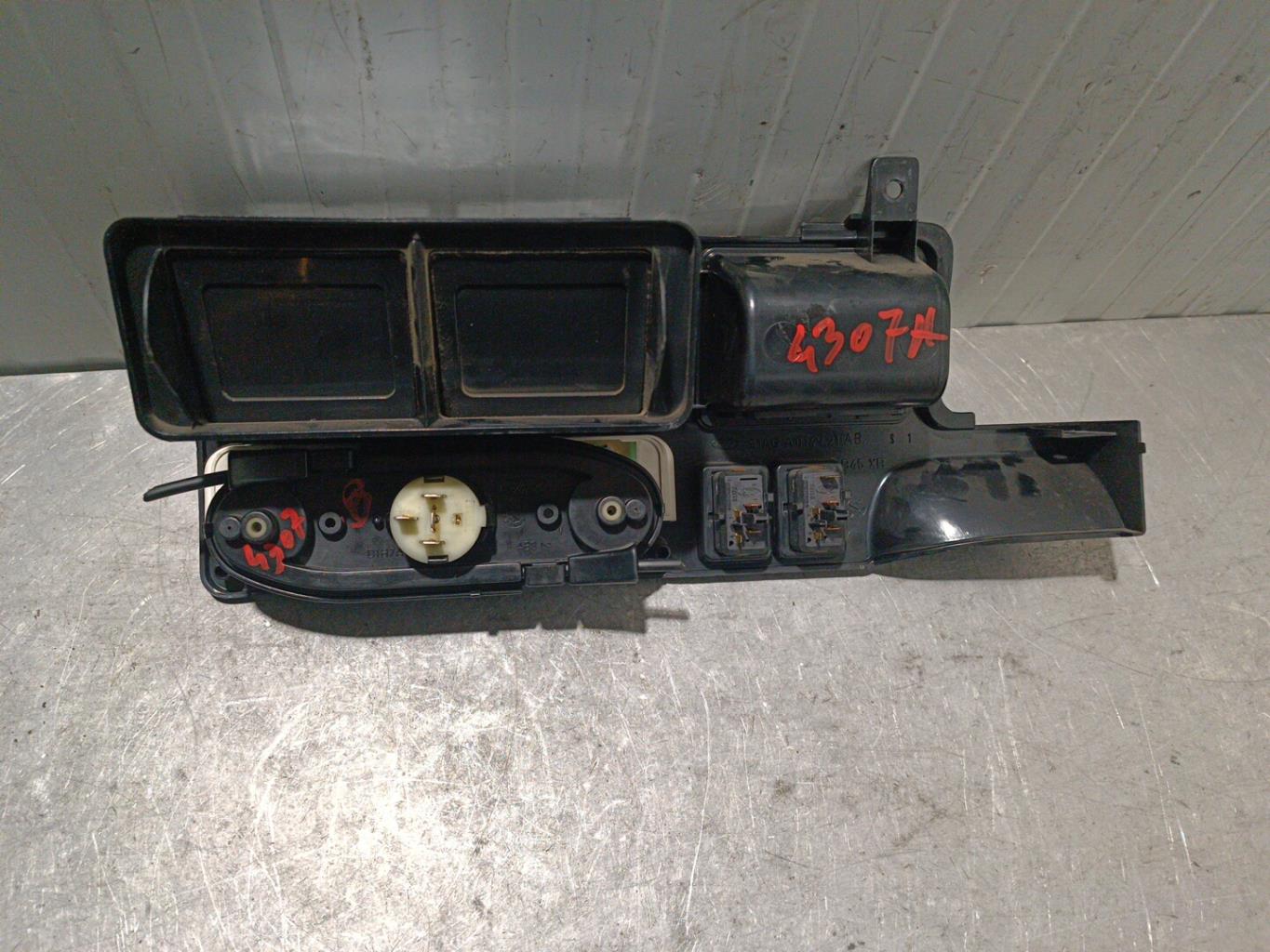 Commande chauffage FORD ORION 2 PHASE 1 Essence - 1