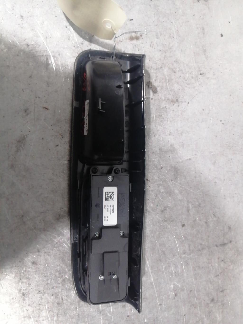 Interruttore lavacristalli anteriore sinistro VOLVO V 50 PHASE 2 BREAK Diésel - 1