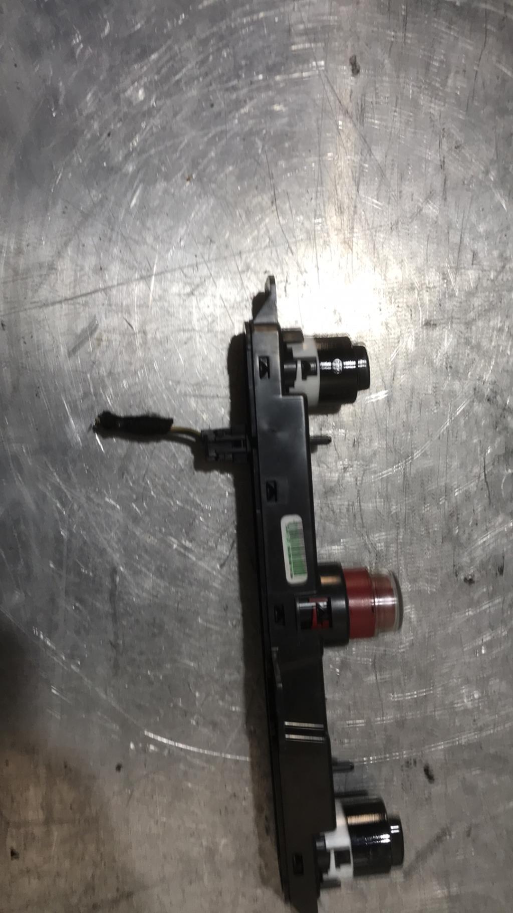 Bouton de warning FIAT 500 2 PHASE 1 Diesel - 1