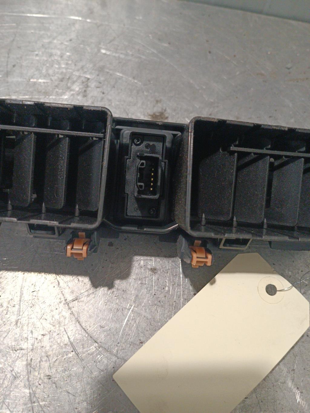 Bouton de warning OPEL AGILA B Diesel - 1