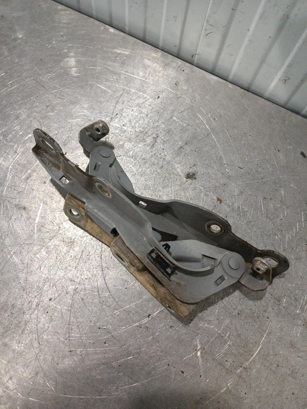 Charniere de capot KIA SPORTAGE 2 PHASE 1 Diesel - 1