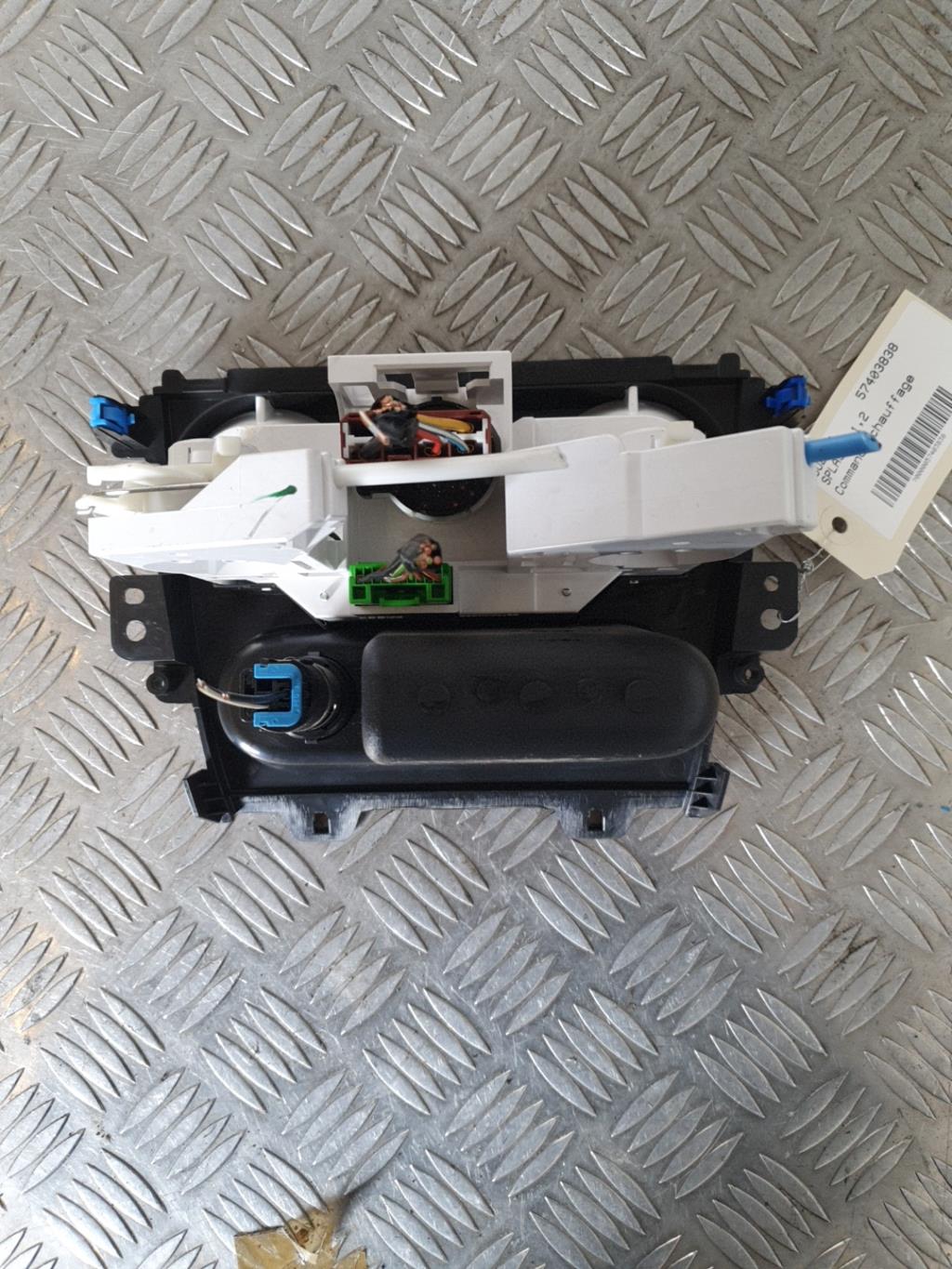 Commande chauffage SUZUKI SPLASH Essence - 1