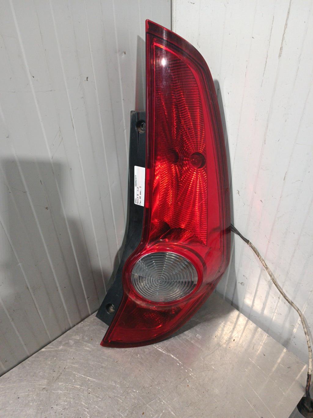 Gruppo ottico posteriore secondario destro (luci) OPEL AGILA B Diésel - 1